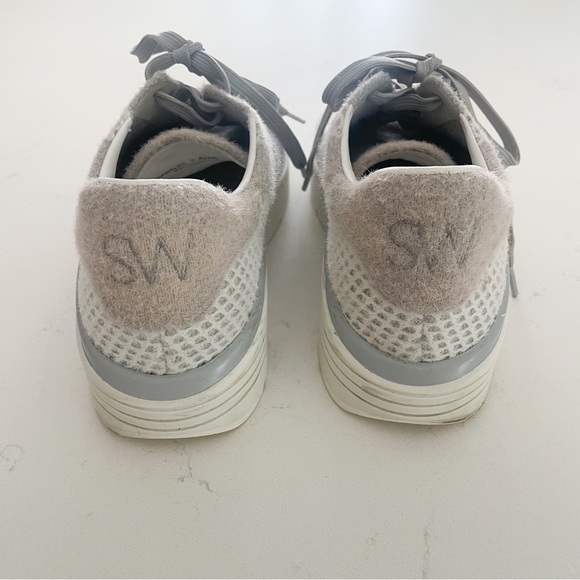Stuart Weitzman Hartley Knit Sneakers 7.5 - Picture 4 of 6